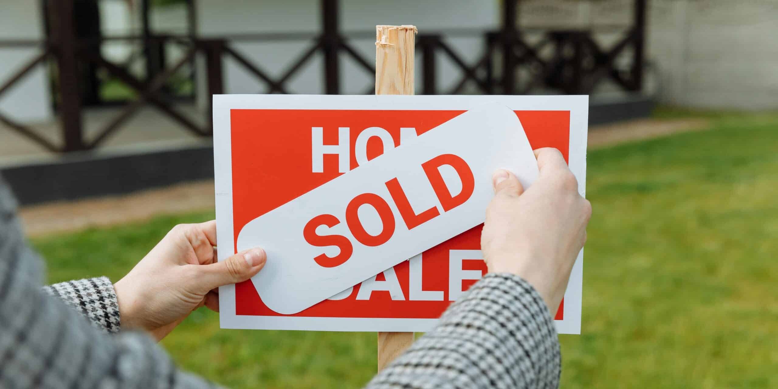 Replacement Cost vs. Market Value in the Real Estate Market Banner